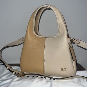 COACH Lana 23 Polished Pebble Leather Medium Shoulder Bag Beige Colorblock NWT